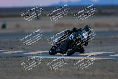 media/Jan-15-2022-CVMA (Sat) [[711e484971]]/Race 15 500 Supersport-350 Supersport/